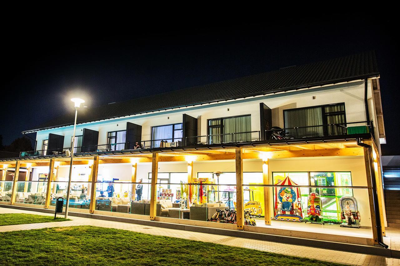Holiday Park & Resort Rowy エクステリア 写真